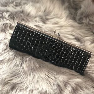 NINE WEST | PATENT LEATHER CLUTCH